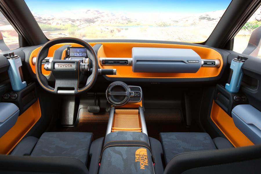 Торпедо Toyota FT-4X Concept 2017 года  (фото 38 из 43)